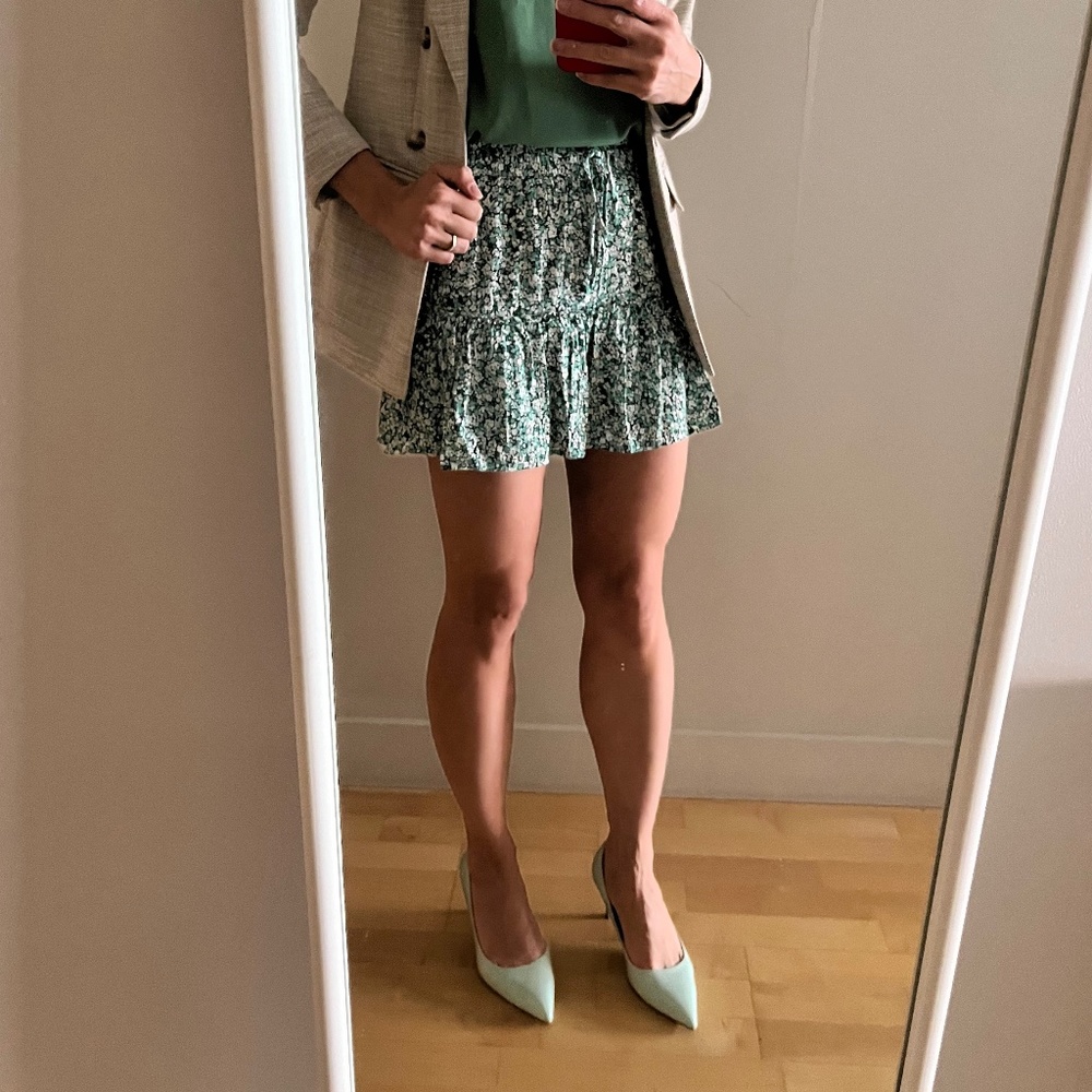 ZARA floral ruffled skirt / skort (green/white/black)